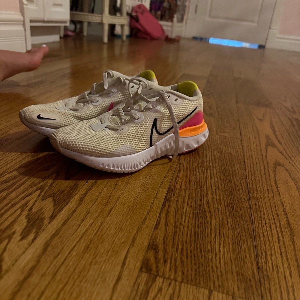 nike running shoes